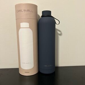 Livelywell Midnight Blue Bottle